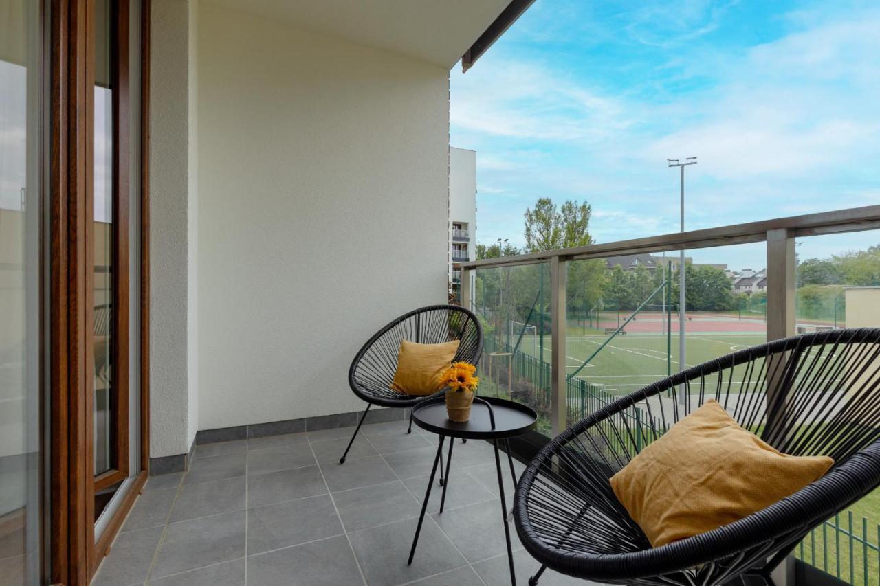 Stunning Family Apartment Ursynow With Parking & Balcony By Noclegi Renters Варшава Екстер'єр фото